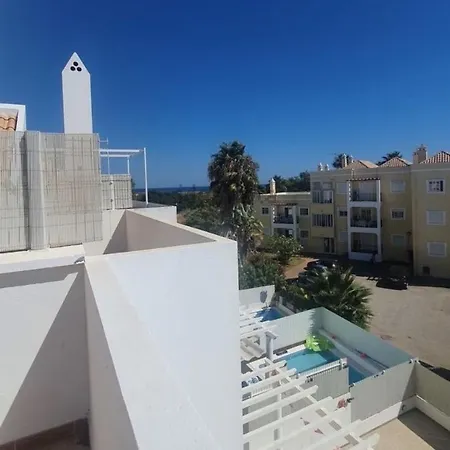 Dom wakacyjny Sand, Water & Sun House *